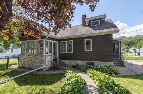 1397 Alaska Ave, Saint Paul, MN 55116-2339