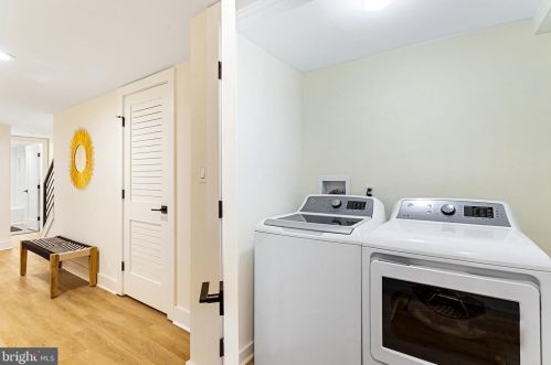 302 Rhode Is Ave, Washington DC 20001-1827 exterior