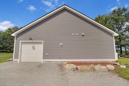 1038 Allen Rd, Concord NH 03304-5400 exterior