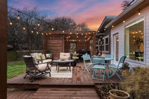 2409 Comburg Castle Way, Austin TX 78748-5259 exterior