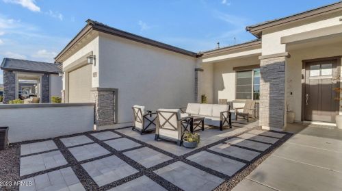 8513 22 Dr, Phoenix AZ 85041-7712 exterior