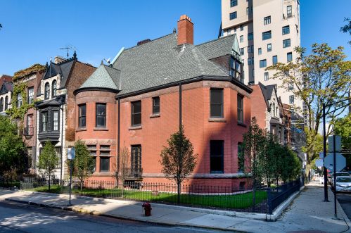 1236 Astor St, Chicago, IL 60610-2308