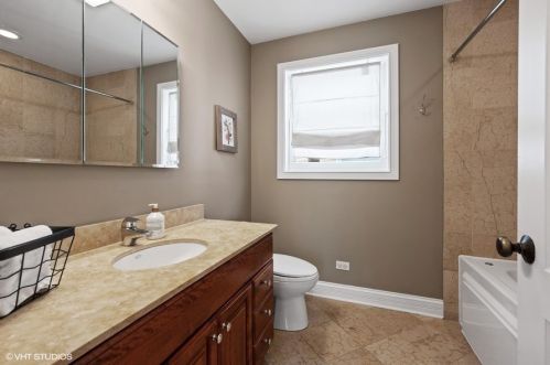 1641 Winona St, Chicago IL  60640-2707 exterior