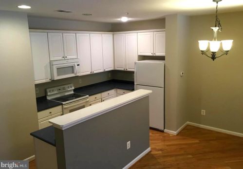 5095 Donovan Dr, Alexandria VA  22304-7755 exterior