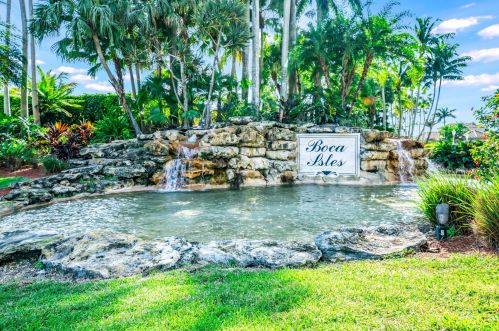 19184 Cloister Lake Ln, Boca Raton, FL 33498-4806