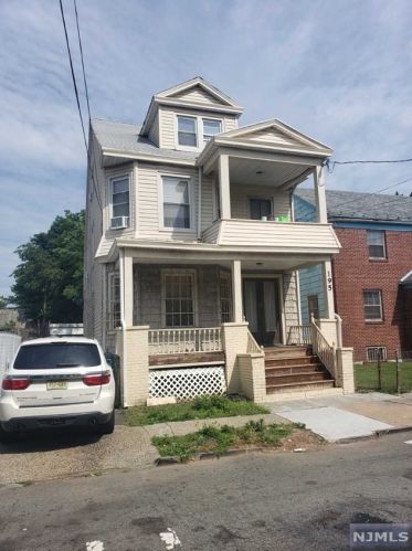 195 Wainwright St, Newark NJ  07112-1354 exterior