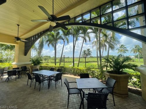 6044 Dogleg Dr, Naples FL 34113-1688 exterior