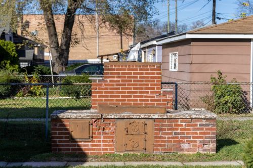 129 21 Ave, Broadview IL 60153-1474 exterior