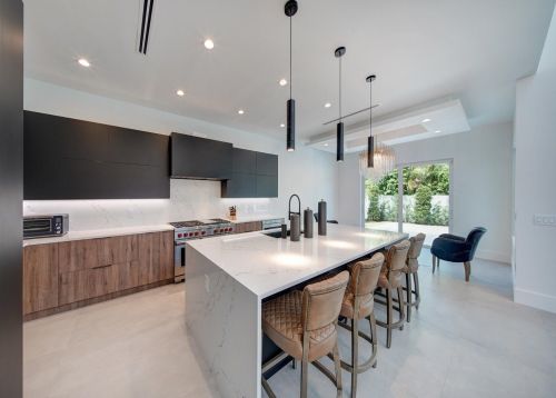 1305 4th Ct, Boca Raton FL  33432-1408 exterior