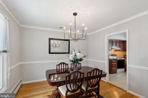 21 Columbus Ave, Pittsburgh PA 15233-1204 exterior