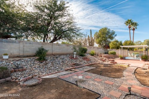 9442 5th St, Tucson AZ 85716-5005 exterior