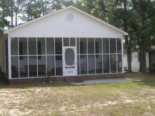 2400 Summer Place Dr, Supply, NC 28462-5204