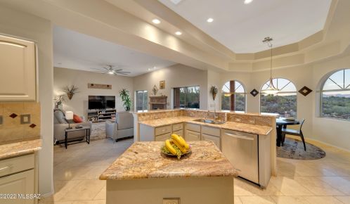 6250 Diamond St, Tucson AZ  85745-8923 exterior