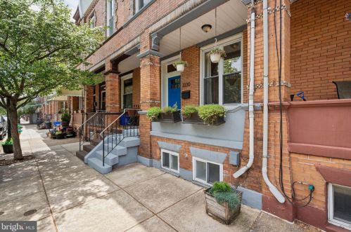 2230 16 St, Philadelphia PA 19132-4418 exterior