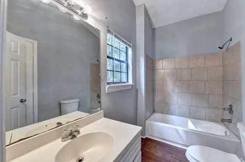 689 Lake Dr, Lithonia GA  30039-6683 exterior