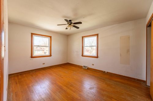 9351 Pr Ave, Chicago IL 60619-7220 exterior