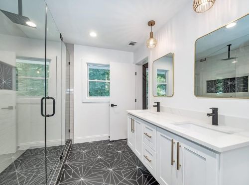 3019 Belingham Dr, Atlanta GA  30345-1503 exterior