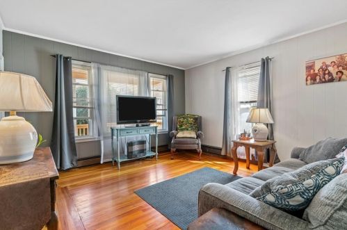 160 Papineau Ave, Woonsocket RI  02895-3627 exterior