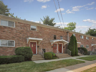 16 Lenox Ct, Piscataway NJ  08854-3155 exterior