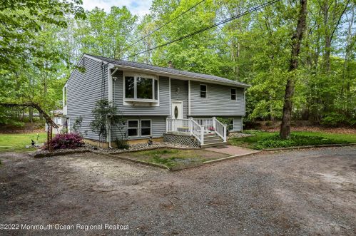 404 Chandler Rd, Jackson Twp, NJ 08527-4324