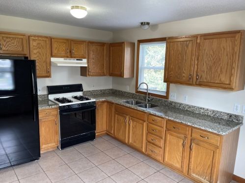 53 Lawe St, Springfield MA  01151-1727 exterior