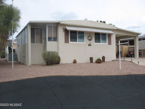 5600 Flying W St, Tucson, AZ 85713-4429