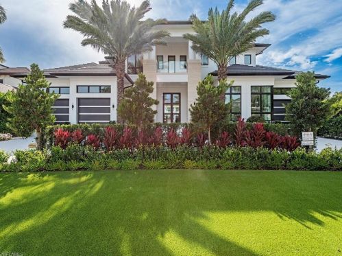 722 16 Ave, Naples FL 34117-2239 exterior