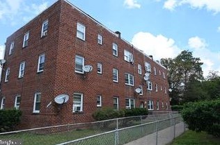 1410 Young St, Washington, DC 20020-5385