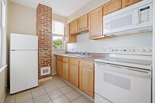 5205 Stanton Ave, Pittsburgh PA 15201-2592 exterior