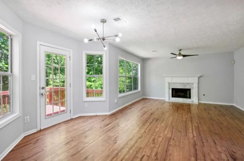 7250 Wheeler Ct, Lithonia GA  30058-9043 exterior