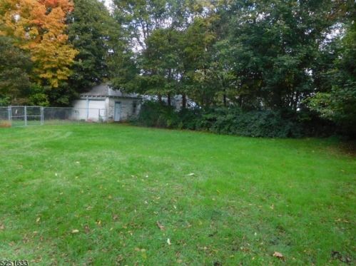 410 Sharp St, Hackettstown, NJ 07840-1934