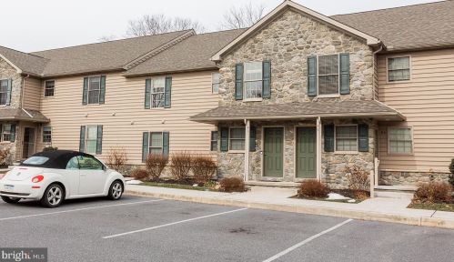 91 Midway Farms Ln, Lancaster PA 17602-2671 exterior