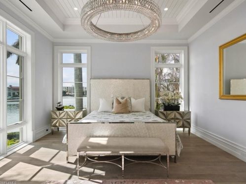 210 Cuddy Ct, Naples FL 34103-4074 exterior