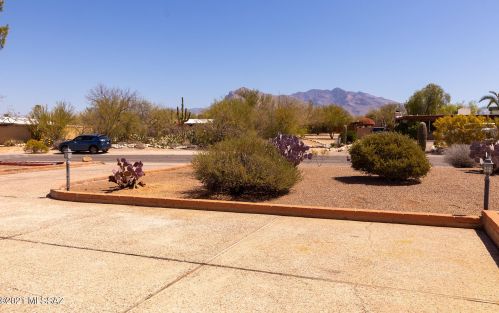 7437 Casablanca Dr, Tucson AZ 85704-1315 exterior