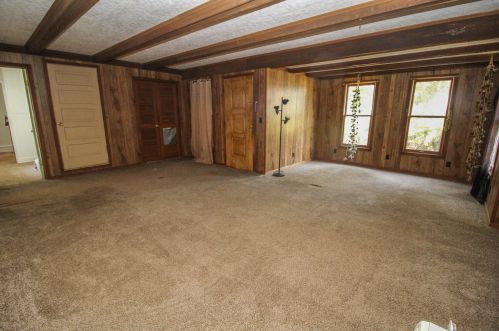 227 2 Ave, Three Rivers MI 49093-1104 exterior