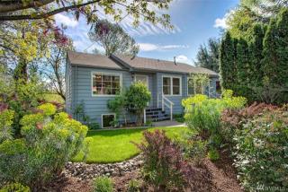 1704 27th Ave, Seattle WA  98122-3118 exterior