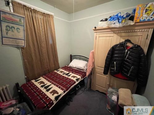 80 Plum St, New Brunswick NJ 08901-1828 exterior