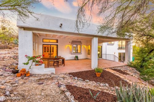 4831 Calle Bujia, Tucson AZ 85718-5218 exterior