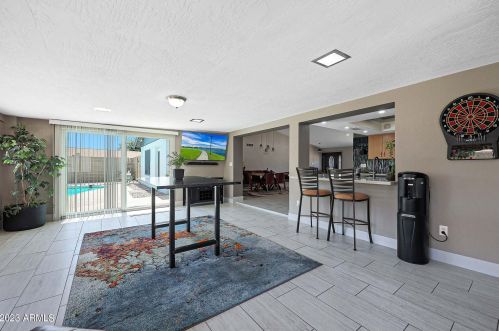 18811 12th Ave, Phoenix AZ  85027-5514 exterior