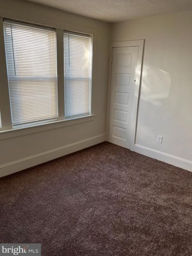 1403 Liberty St, Trenton NJ 08629-2214 exterior