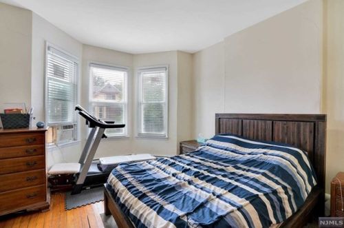 119 Hauxhurst Ave, Union City NJ 07086-6838 exterior