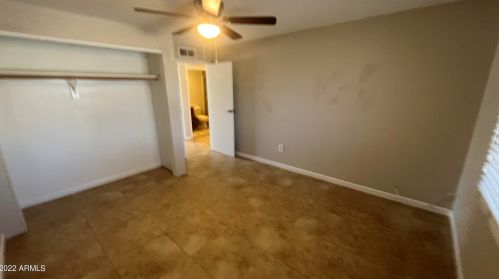 4202 72nd Ln, Phoenix AZ  85033-3111 exterior