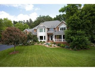 7013 Highover Ct, Chanhassen, MN 55317-7569