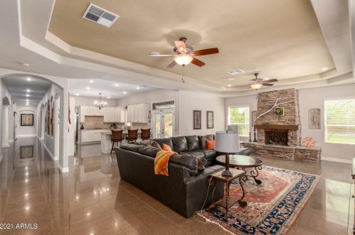 2455 Cloud Dr, Chandler AZ 85249-3778 exterior