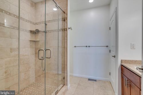 522 Carpenter St, Philadelphia PA 19147-4033 exterior