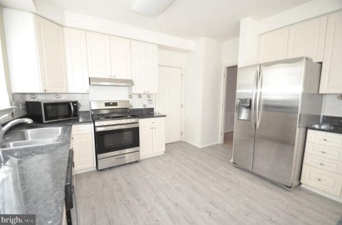 6317 Alderman Dr, Alexandria VA 22315-3731 exterior