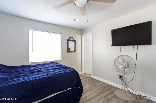 2225 61 Dr, Phoenix AZ 85033-4113 exterior