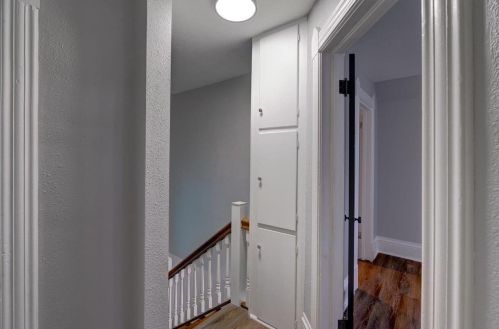 1418 Jenifer St, Madison WI  53703-3719 exterior