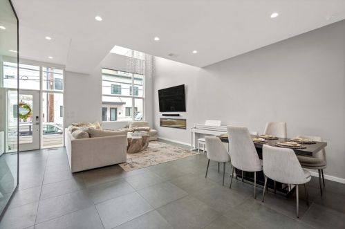 4724 Hatfield St, Pittsburgh PA  15201-2921 exterior