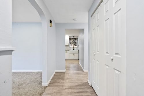 658 Presque Isle Dr, Pittsburgh PA  15239-2652 exterior